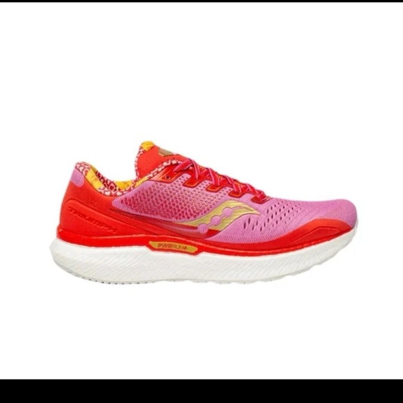 Saucony Shoes - Saucony Women’s Triumph 18 'Galentine's Day' Hot Pink/Red 
size 8.5
